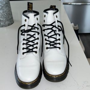 dr martens white leather boots